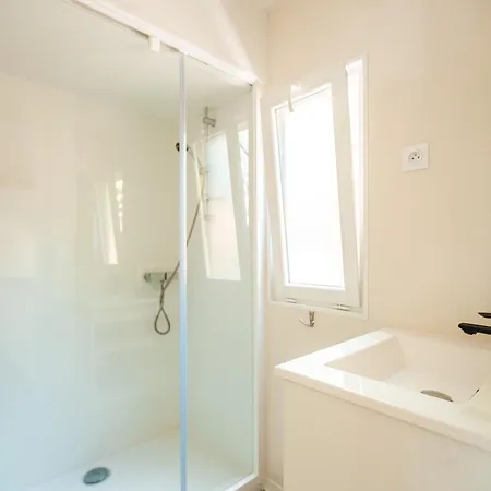 Les Maritimes 4* 세노스