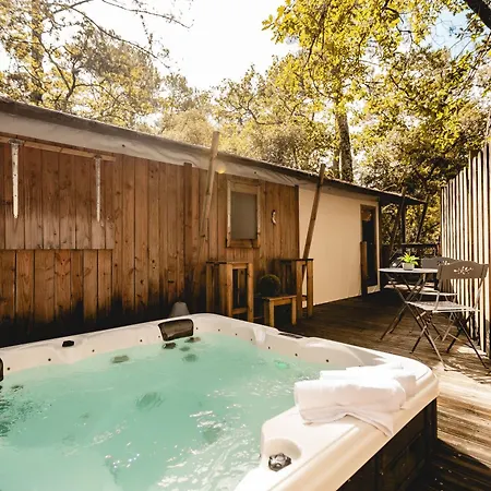 Les Maritimes 세노스