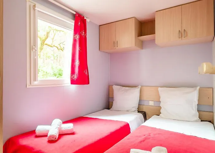 Les Maritimes 4* סניוס