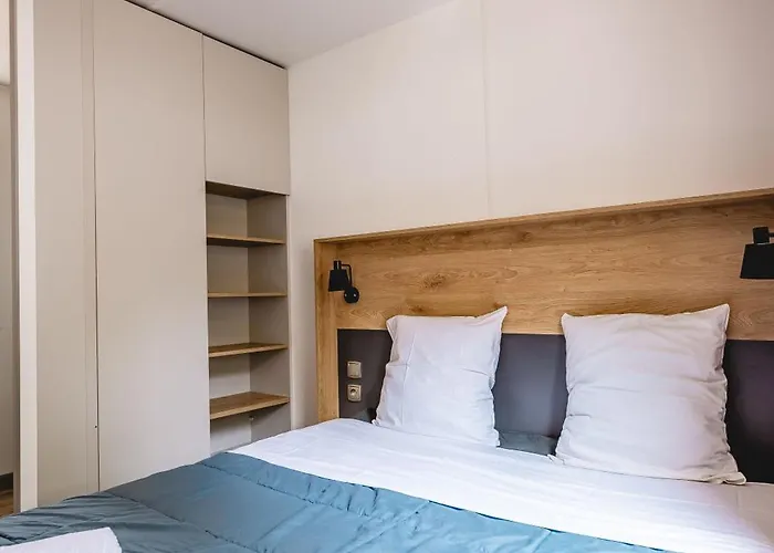 مكان تخييم Les Maritimes سانيوس